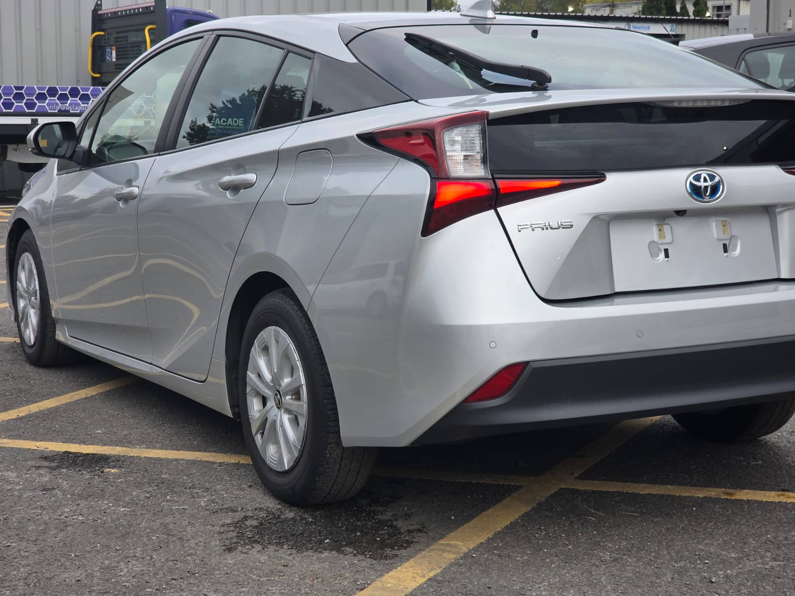 TOYOTA PRIUS - Image 5