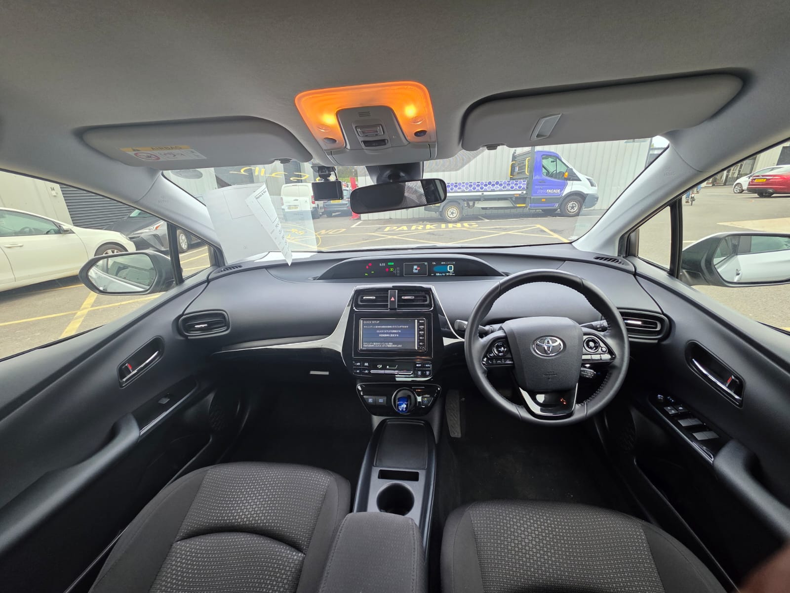 TOYOTA PRIUS - Image 10