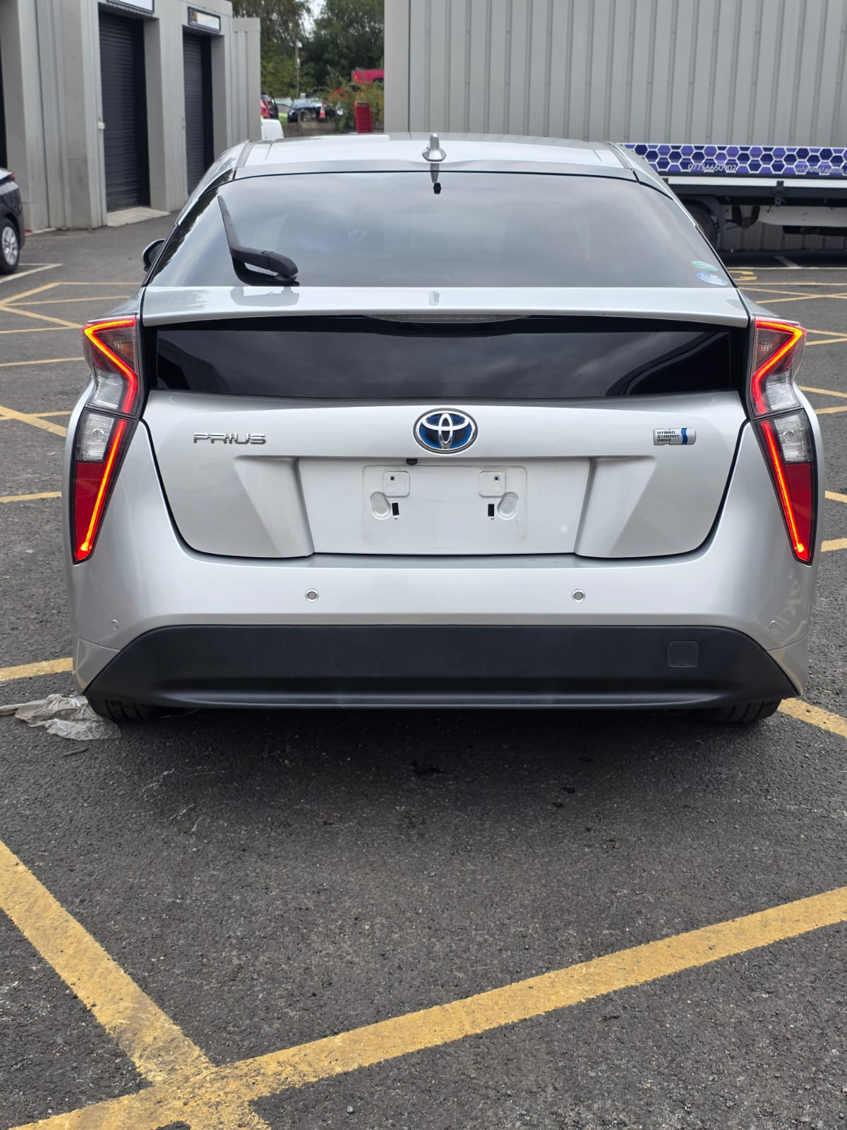TOYOTA PRIUS - Image 6