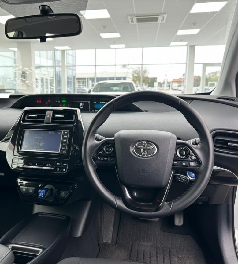 TOYOTA PRIUS - Image 6