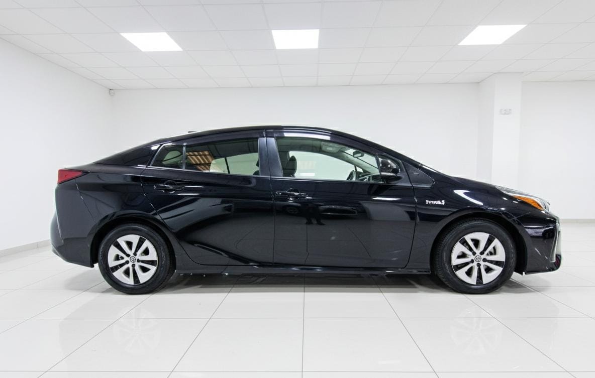 TOYOTA PRIUS - Image 3