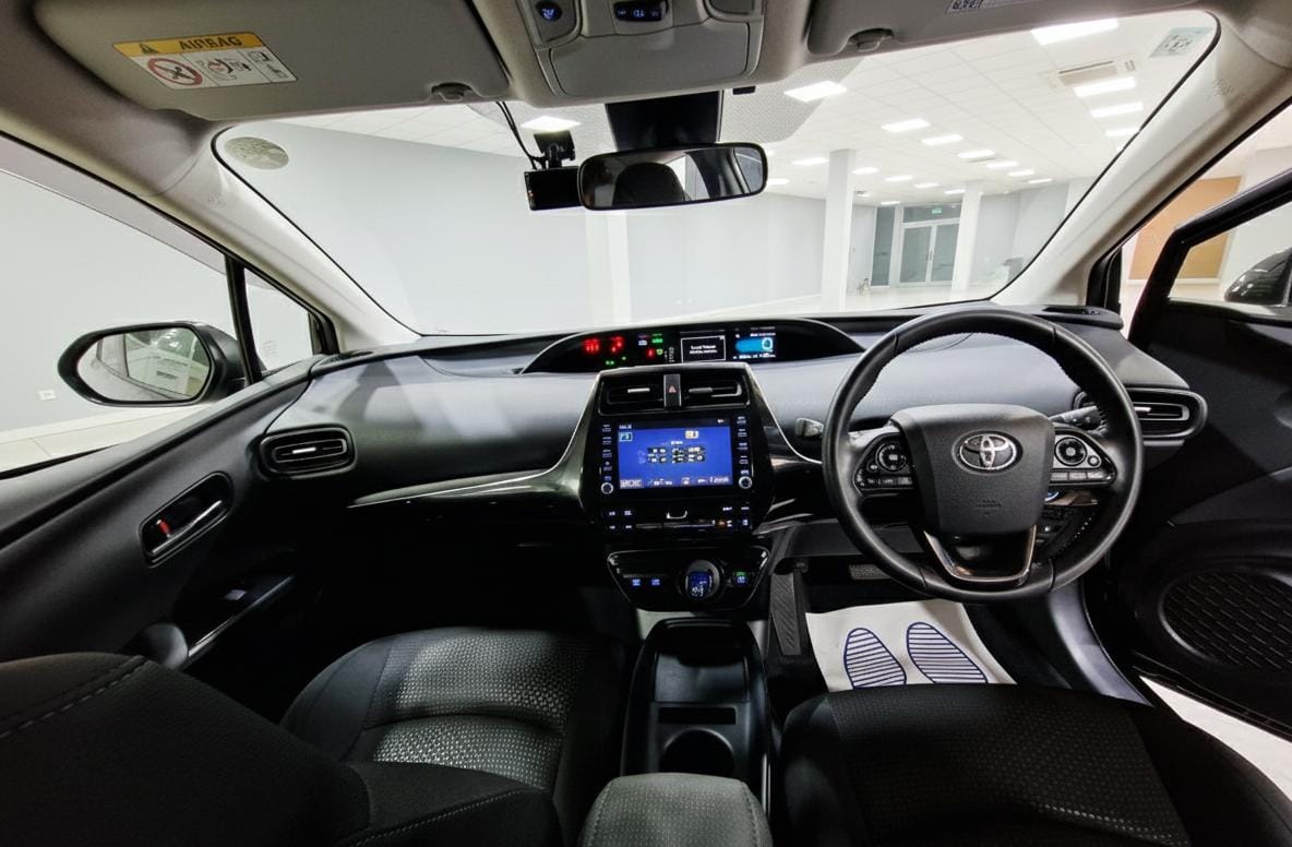 TOYOTA PRIUS - Image 6