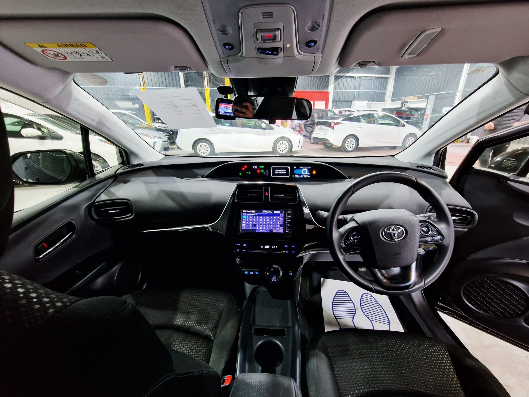 TOYOTA PRIUS - Image 5