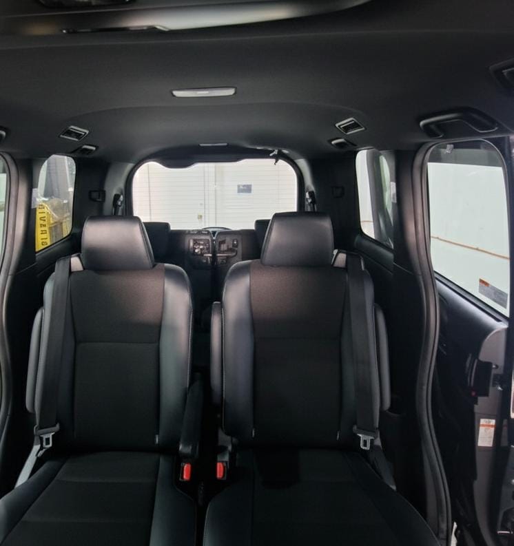 TOYOTA NOAH - Image 8