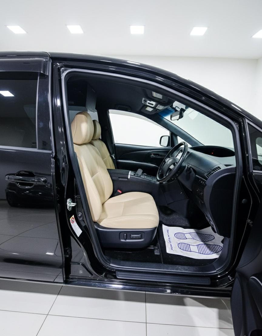 TOYOTA ESTIMA - Image 3