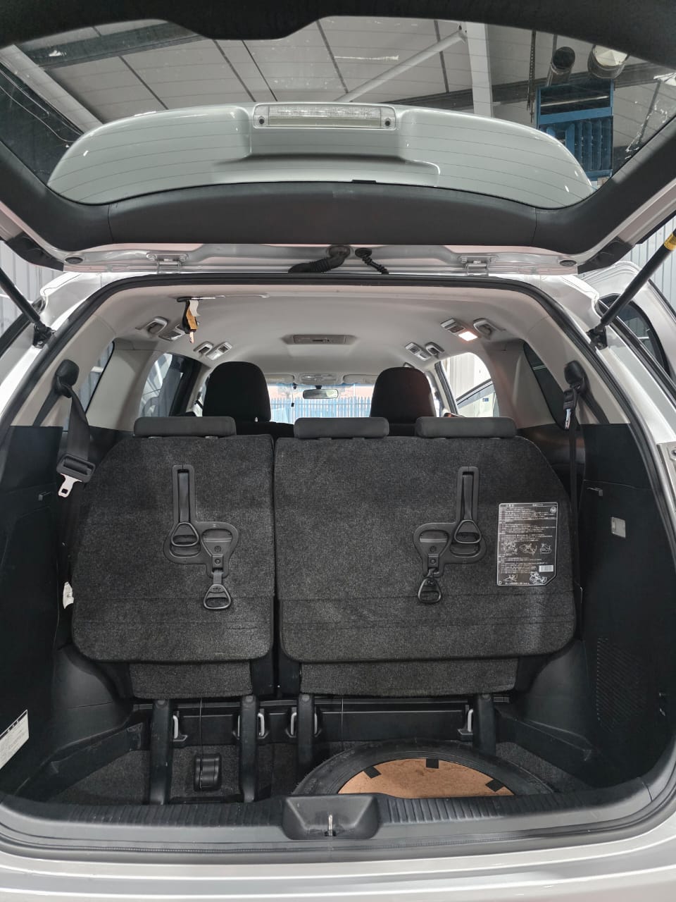 TOYOTA ESTIMA - Image 5