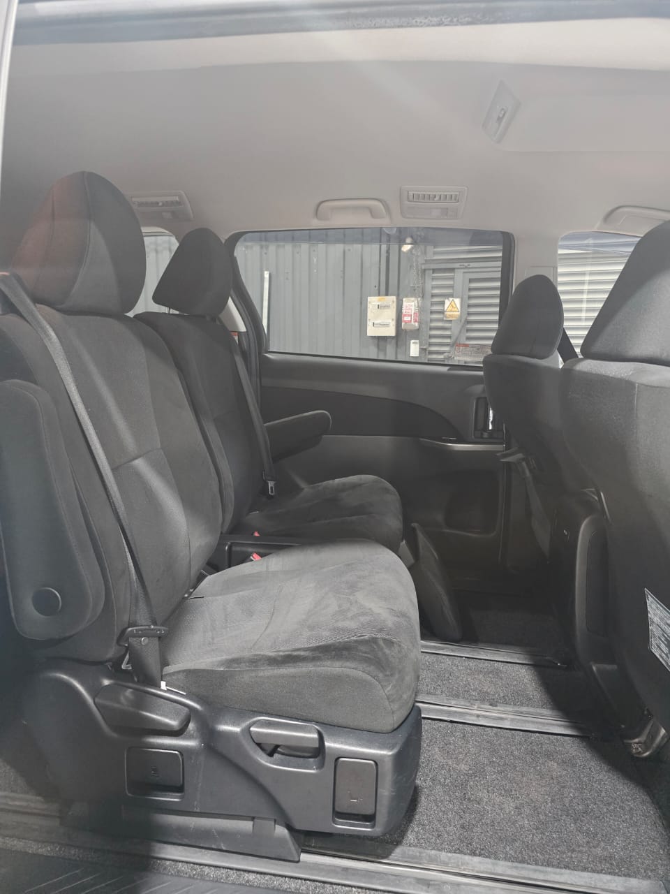 TOYOTA ESTIMA - Image 10