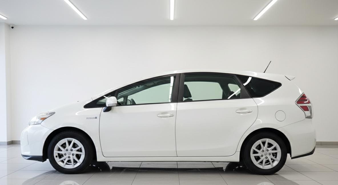 TOYOTA PRIUS PLUS - Image 2