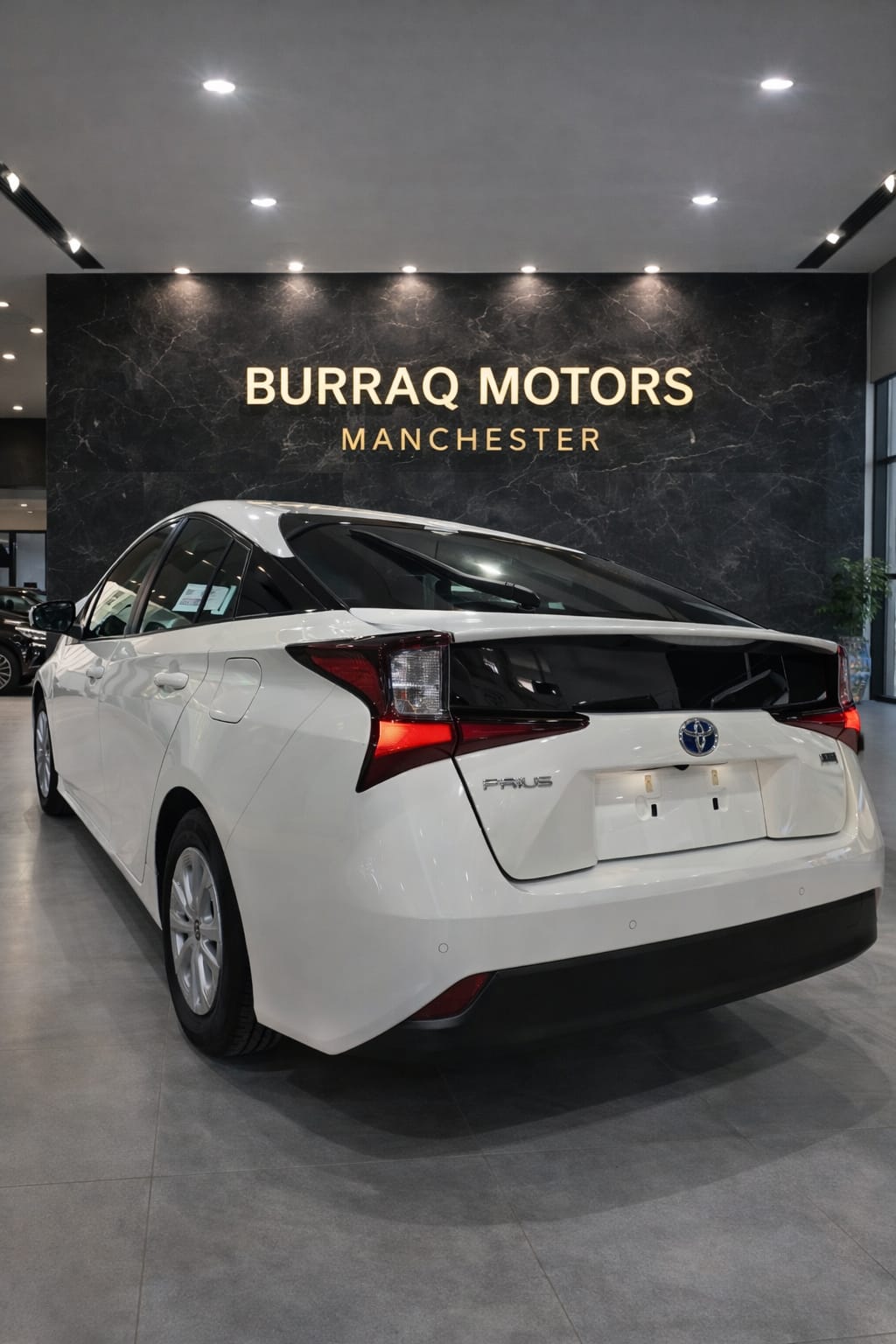 TOYOTA PRIUS - Image 4