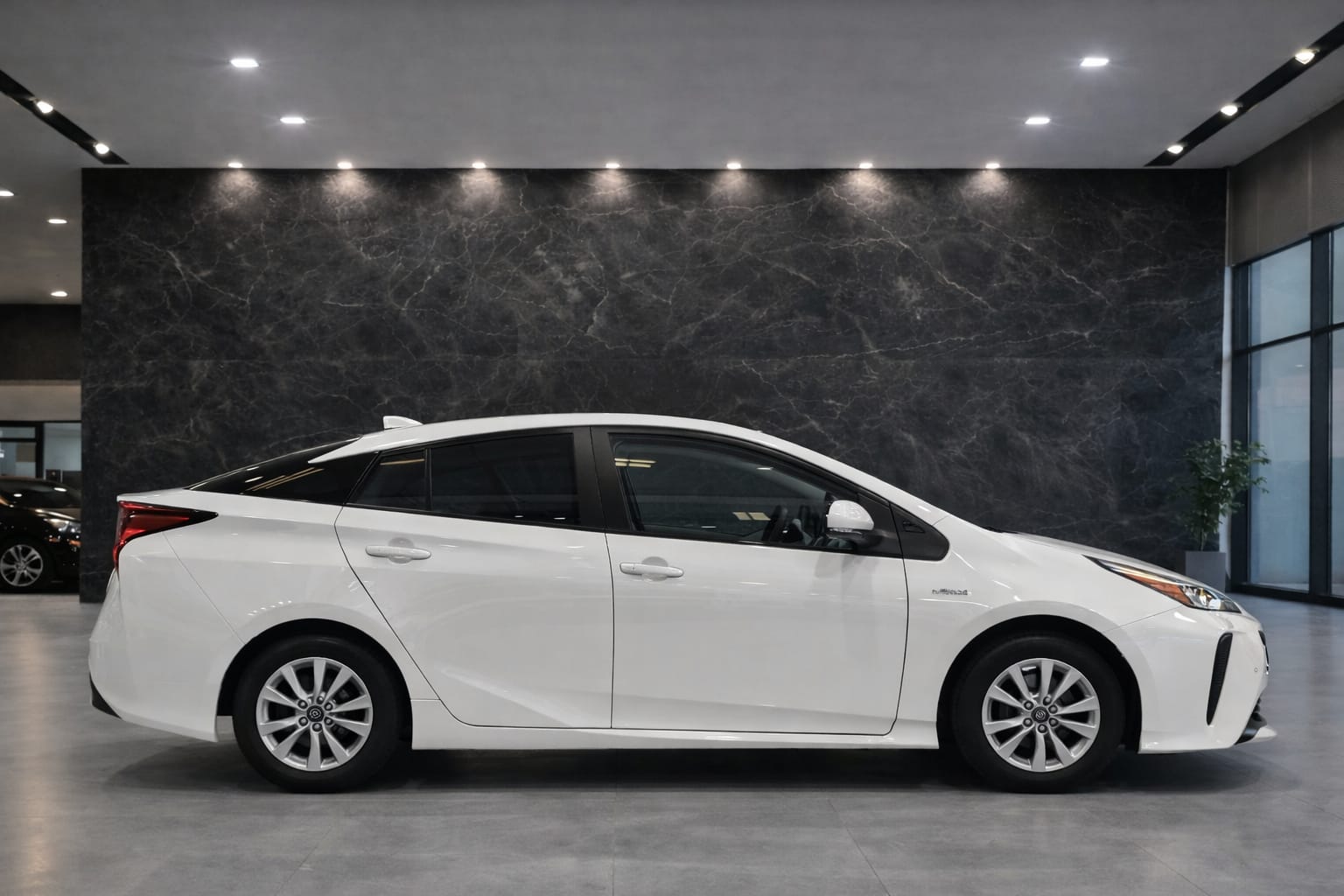TOYOTA PRIUS - Image 3
