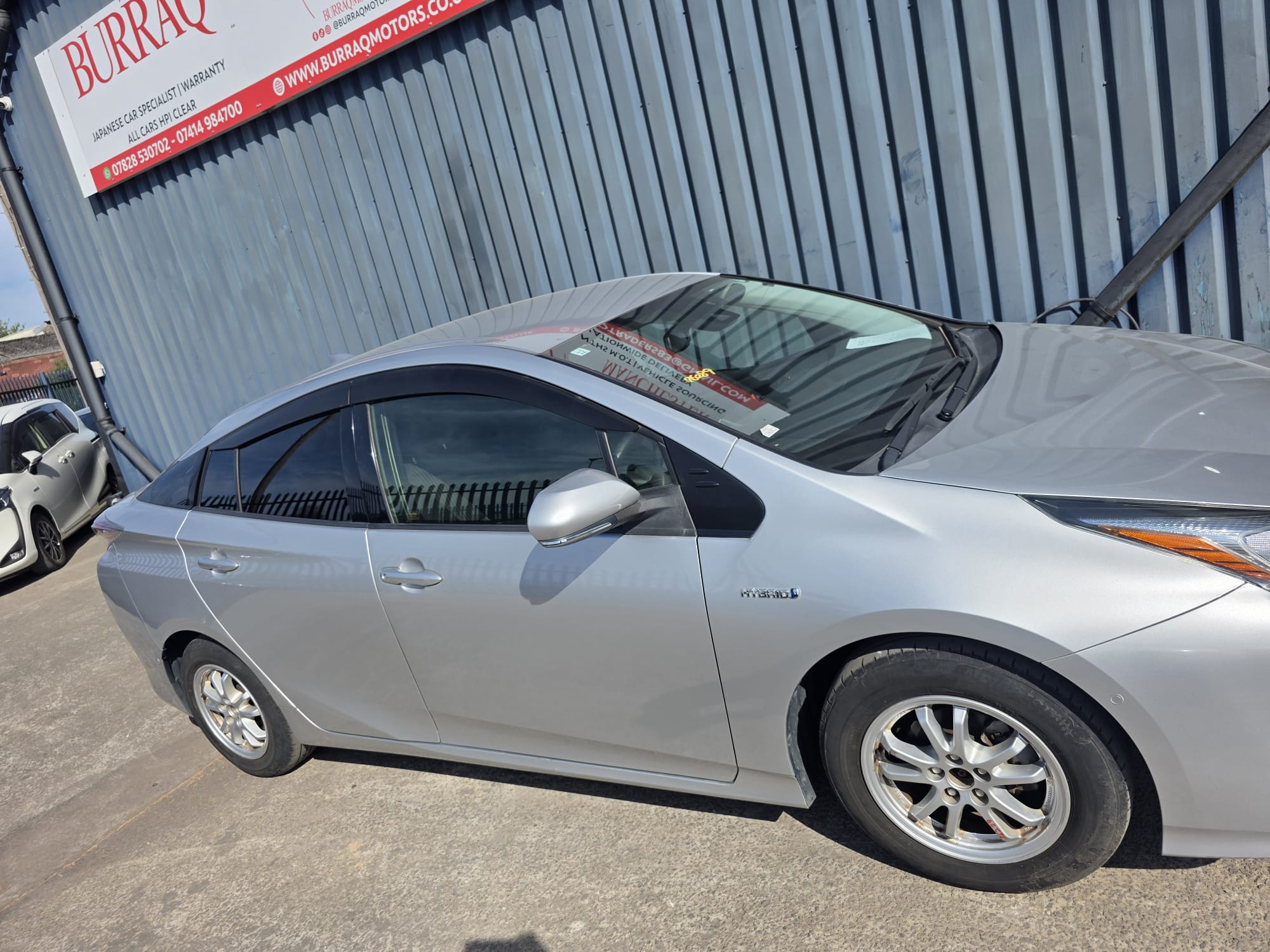 Toyota  Prius - Image 5