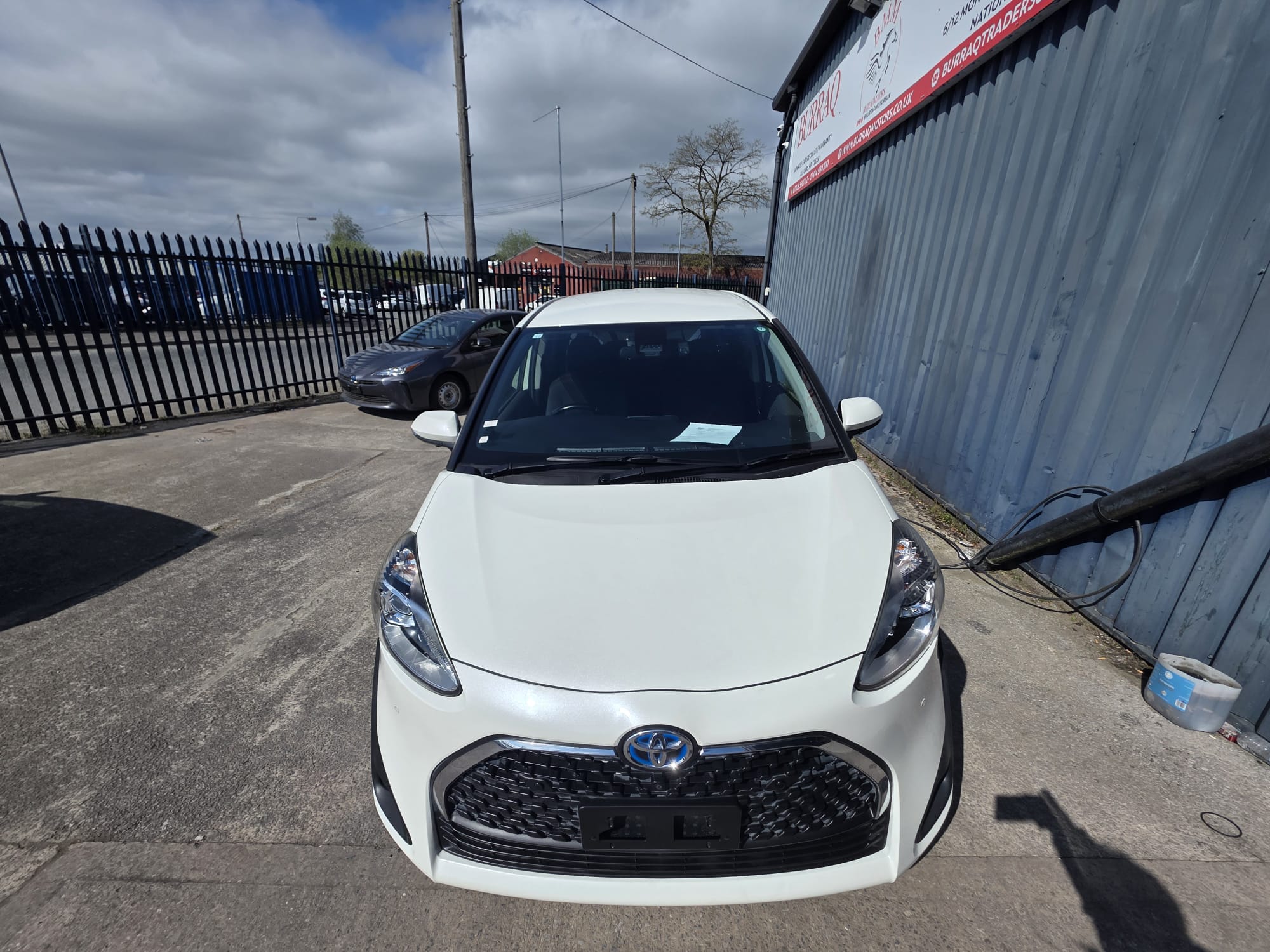 Toyota  Sienta