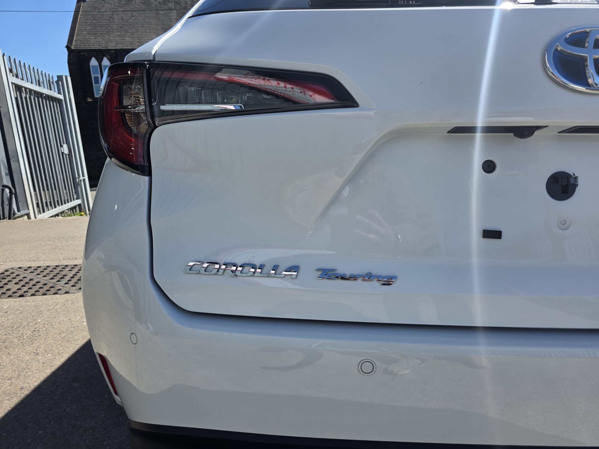 Toyota  Corolla - Image 2