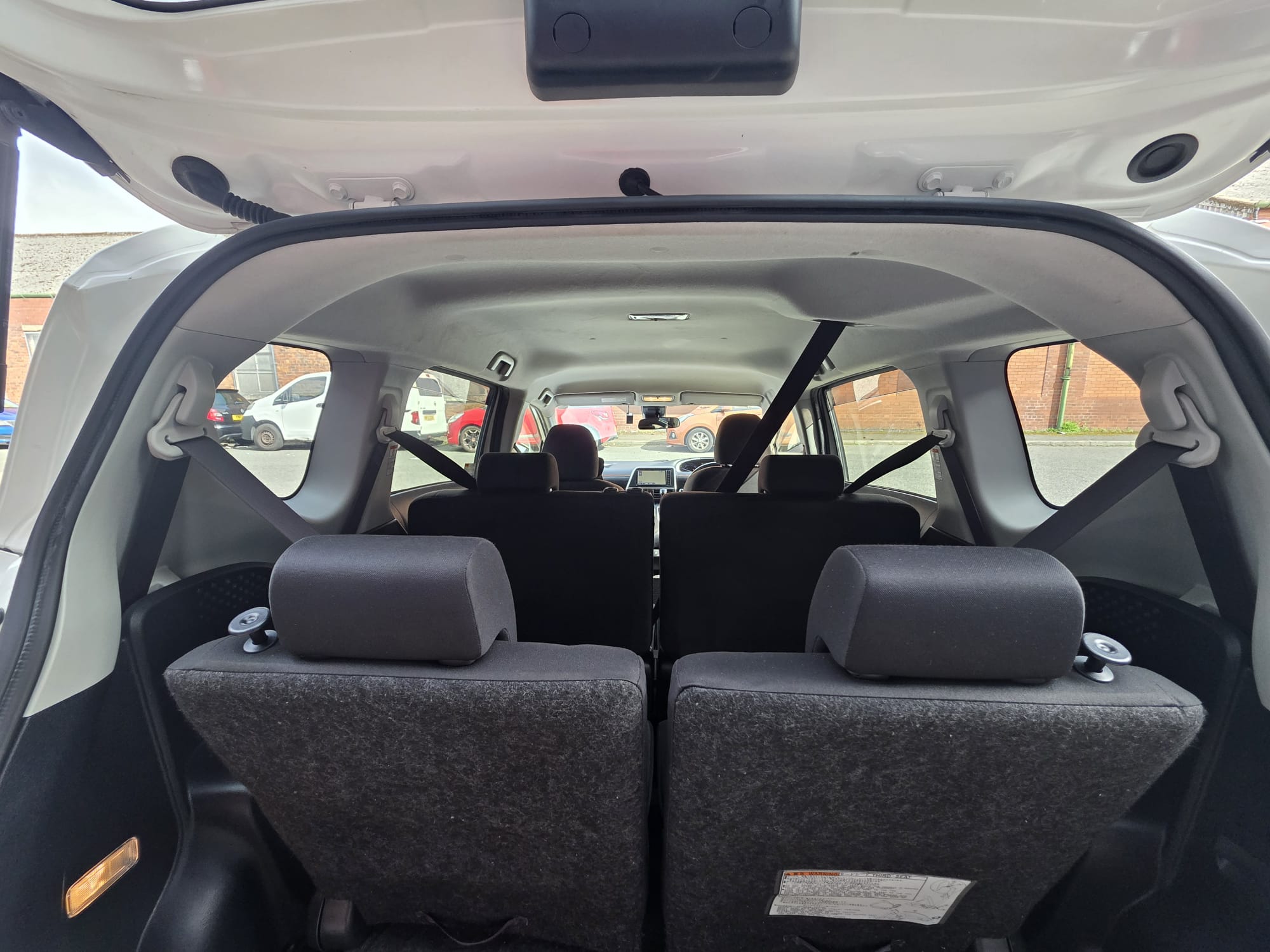 Toyota  Sienta - Image 7