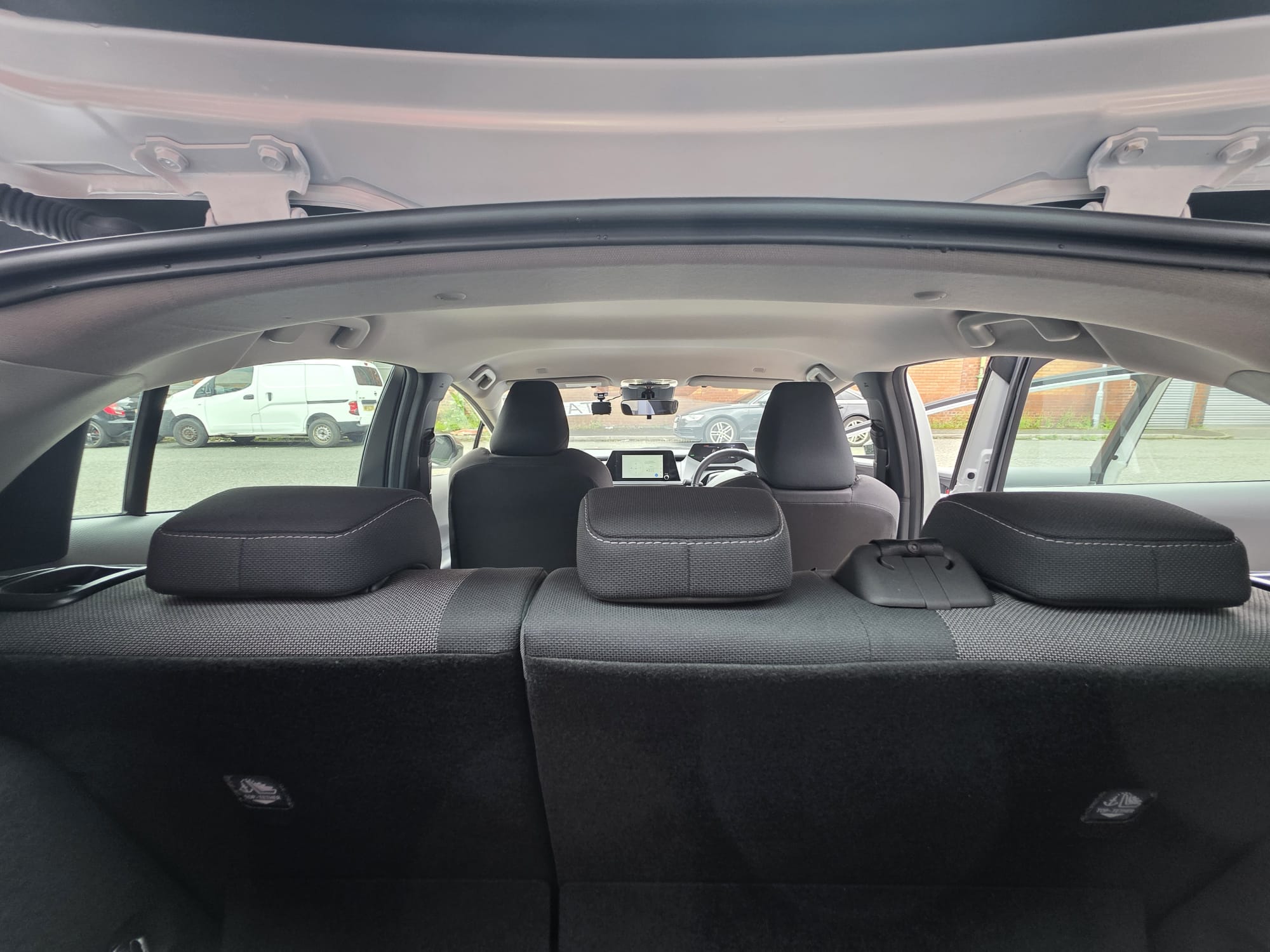Toyota Prius - Image 7
