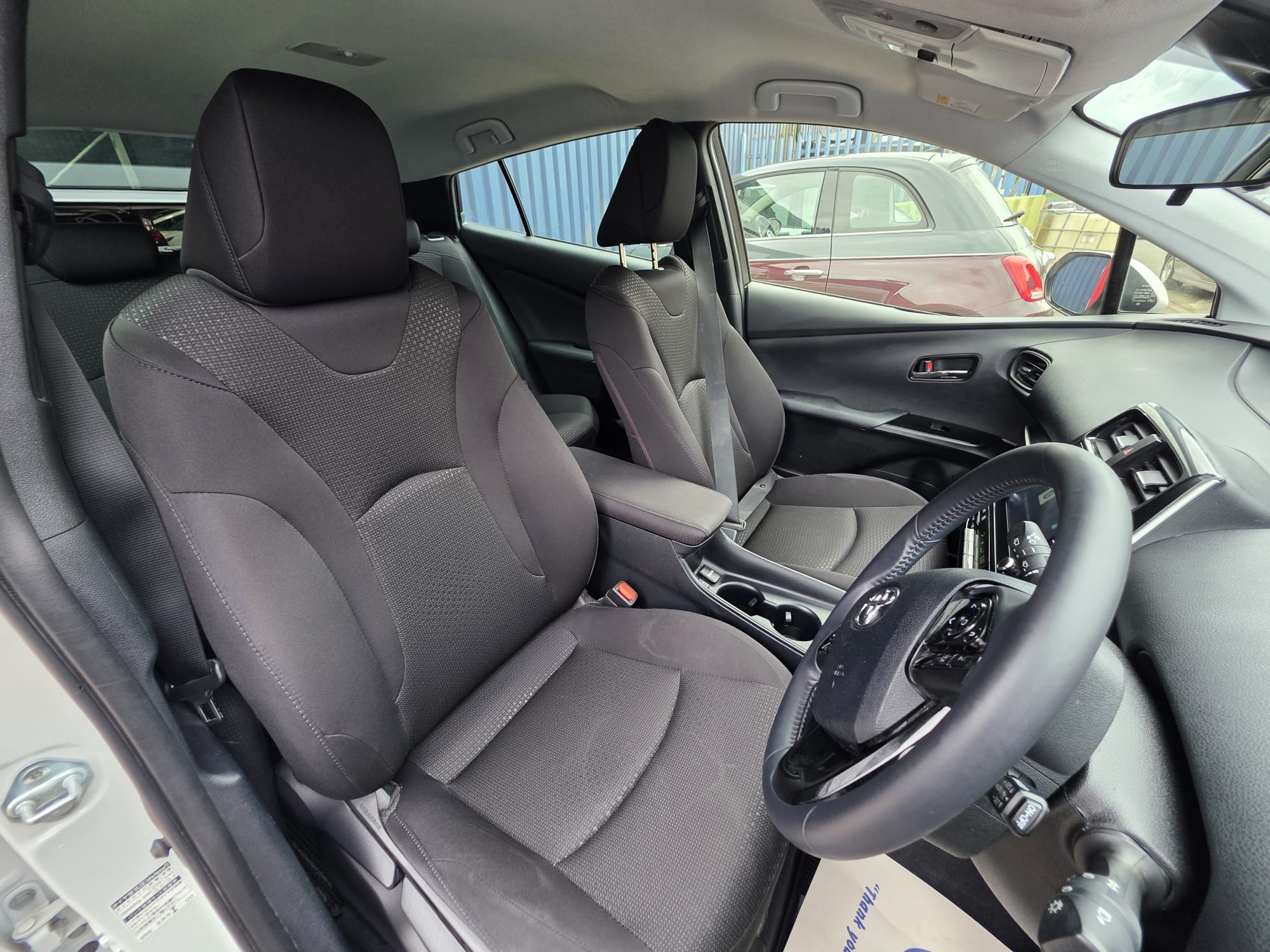 Toyota Prius - Image 8