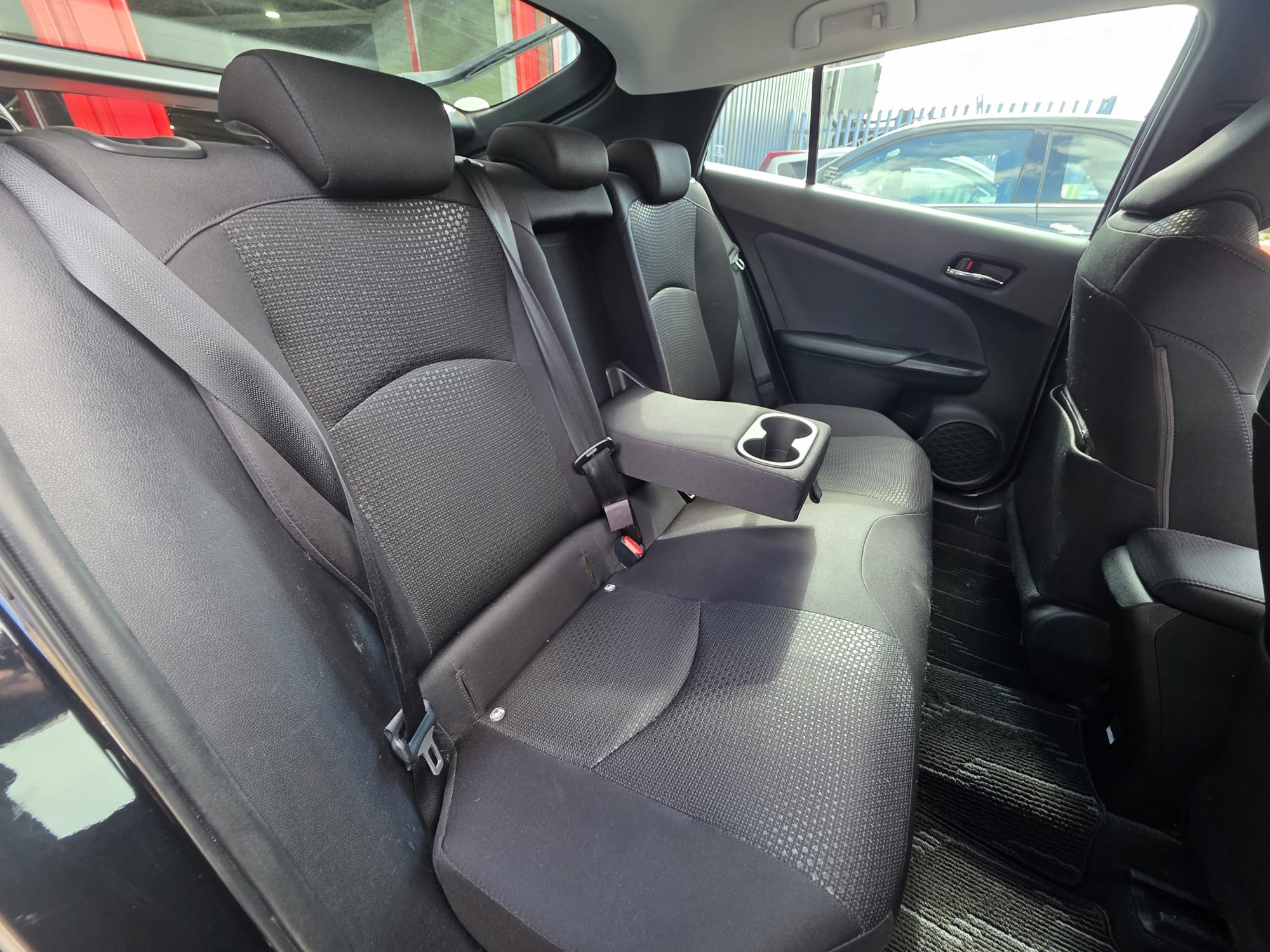 Toyota Prius - Image 4