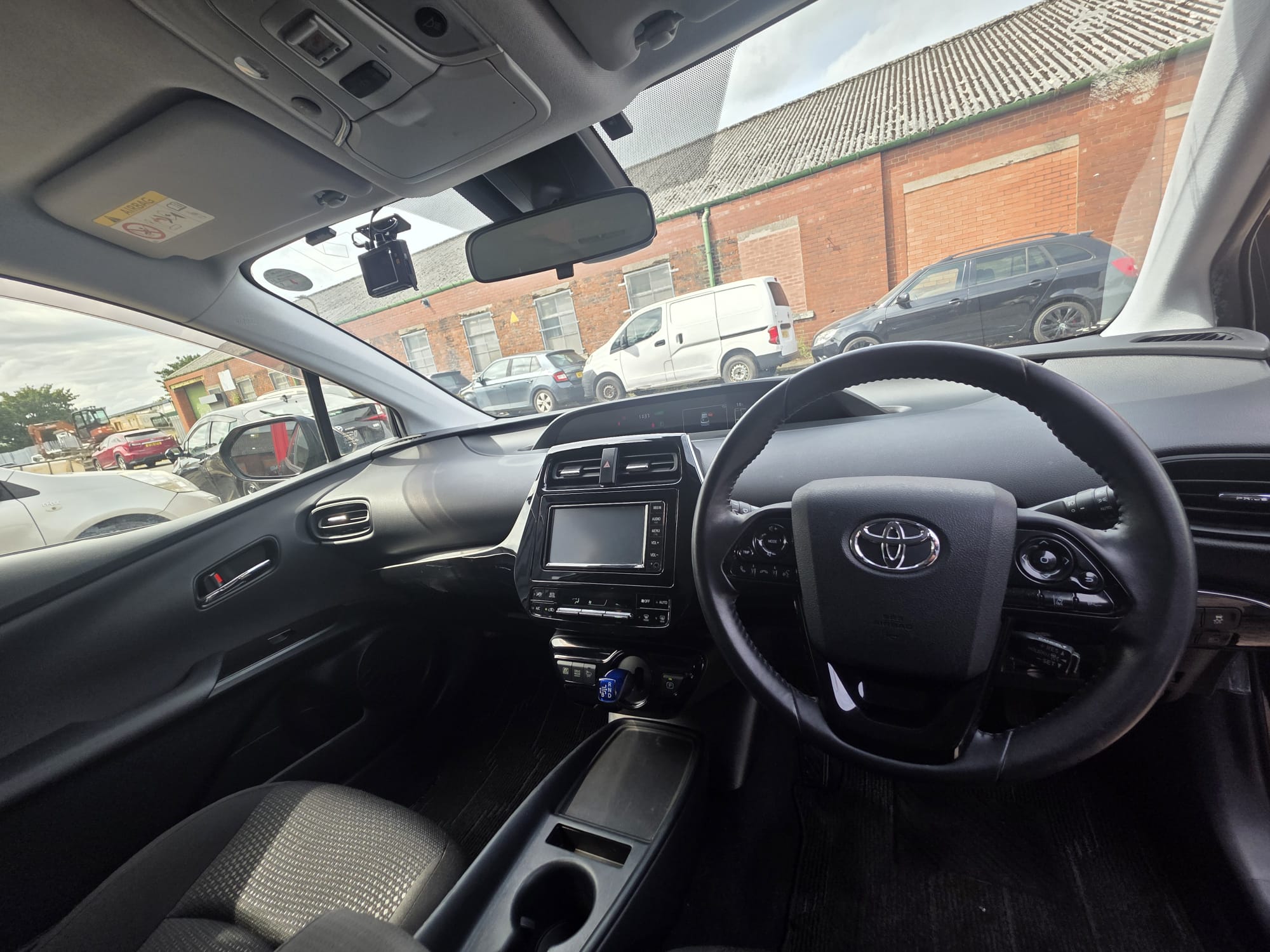 Toyota Prius - Image 6
