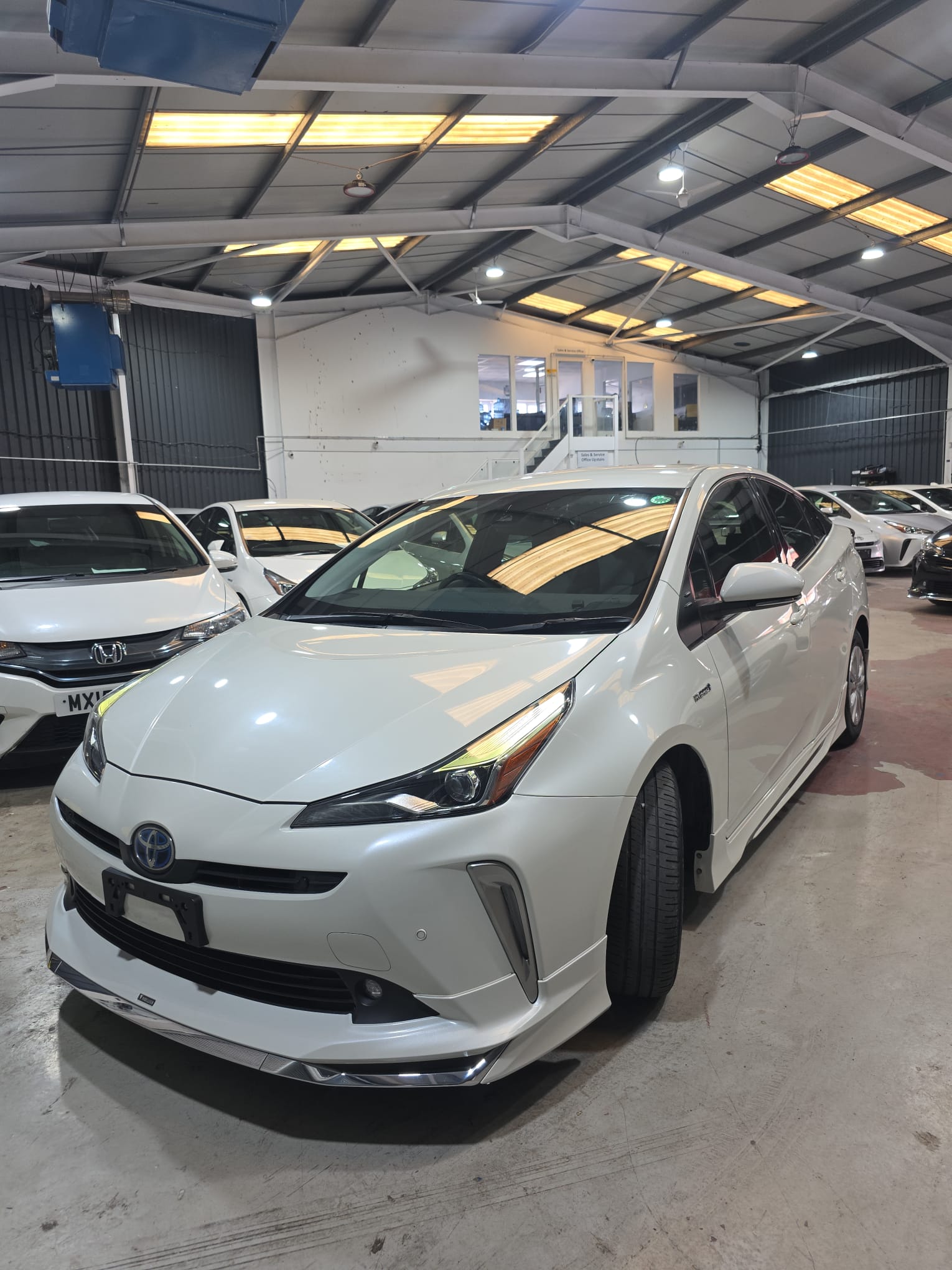 TOYOTA PRIUS - Image 3
