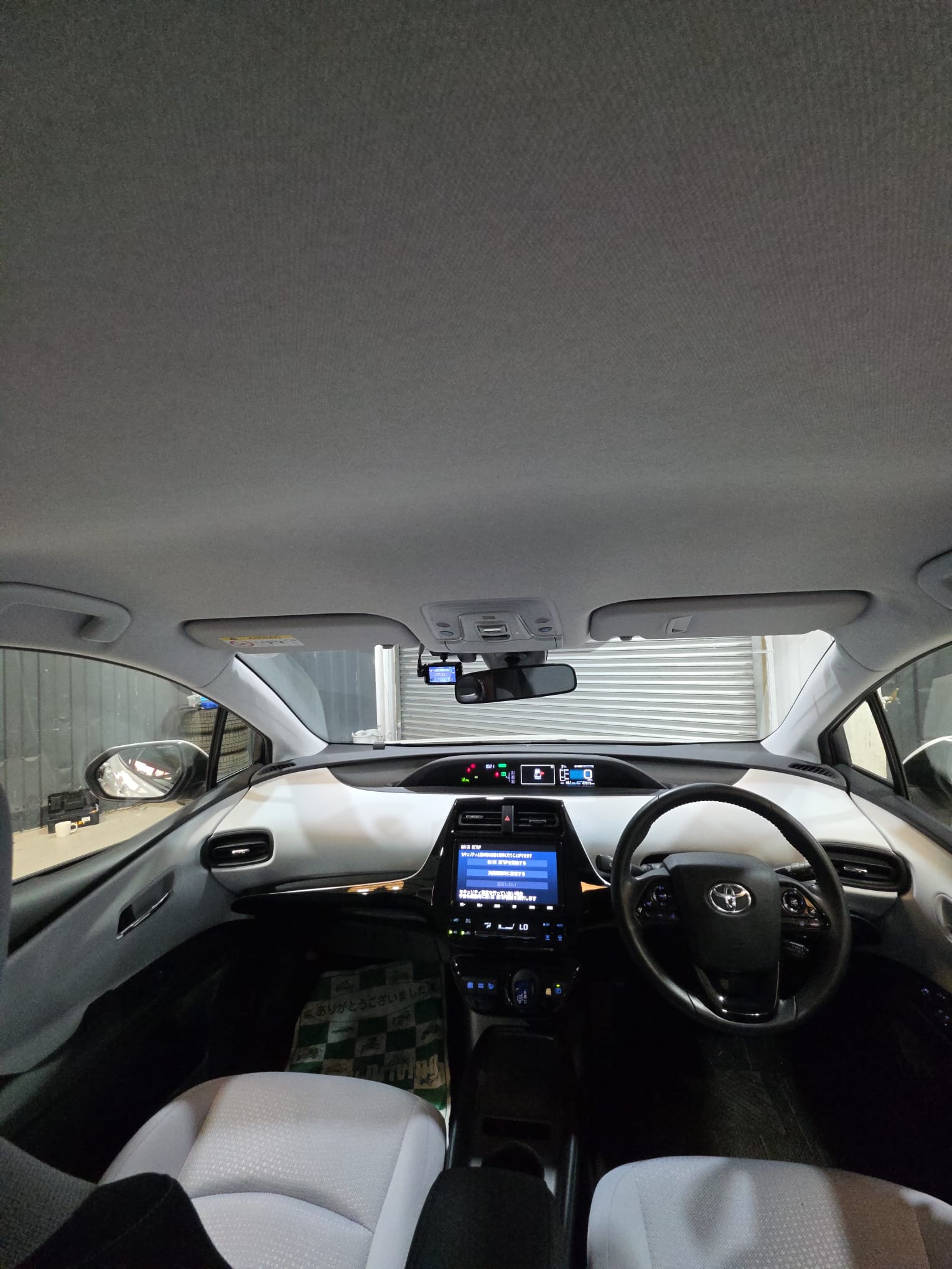 TOYOTA PRIUS - Image 7