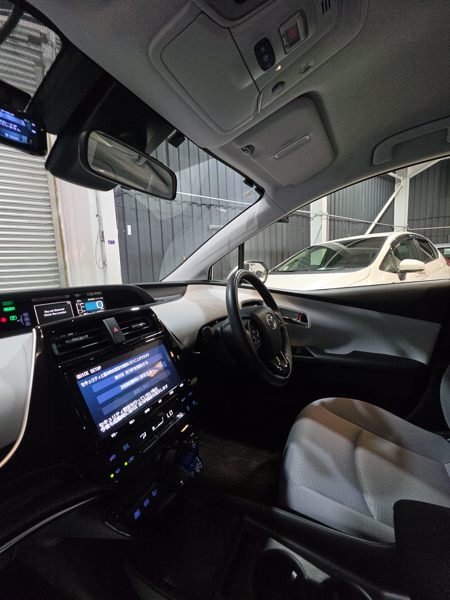 TOYOTA PRIUS - Image 9