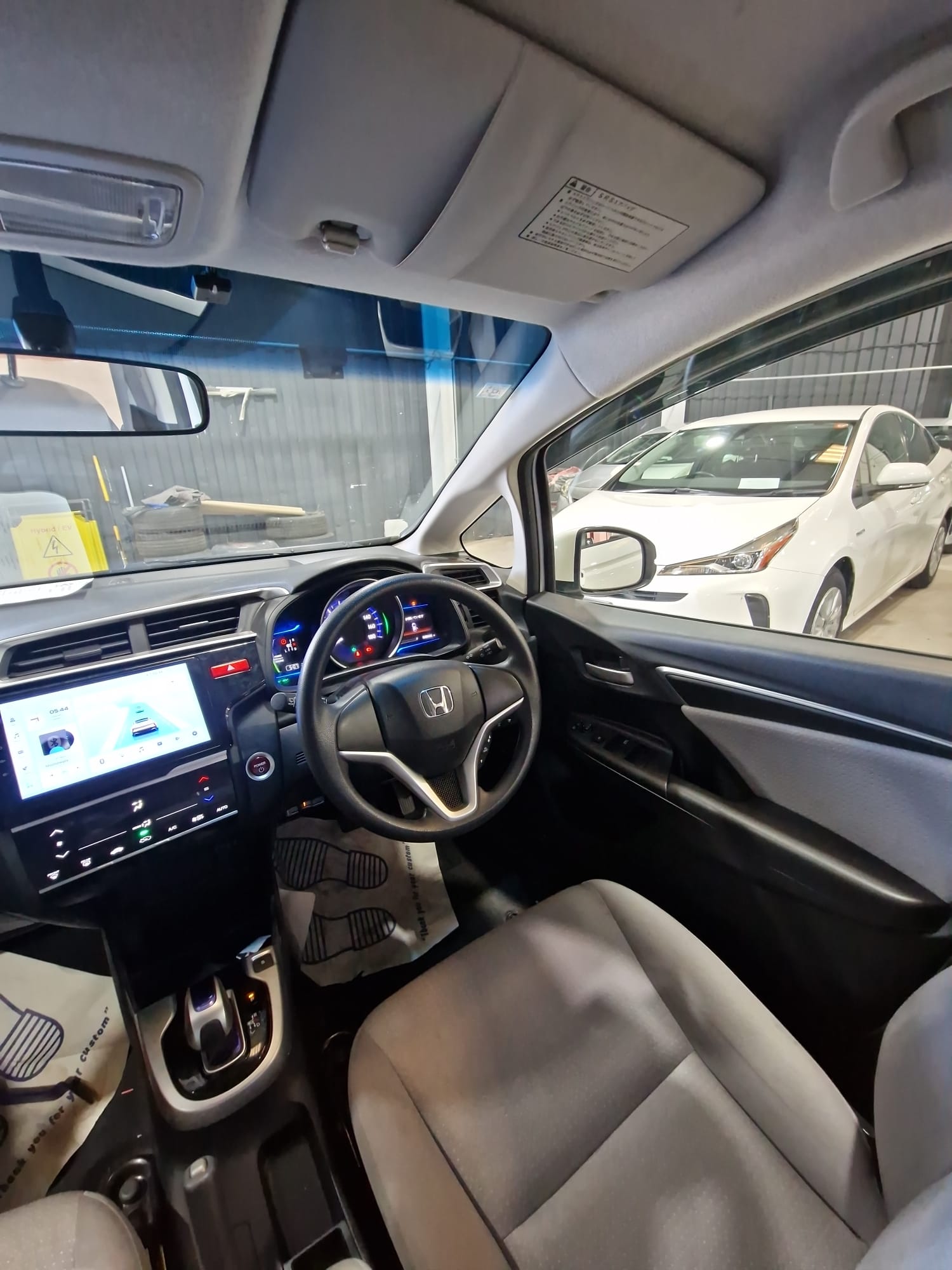 HONDA FIT - Image 8