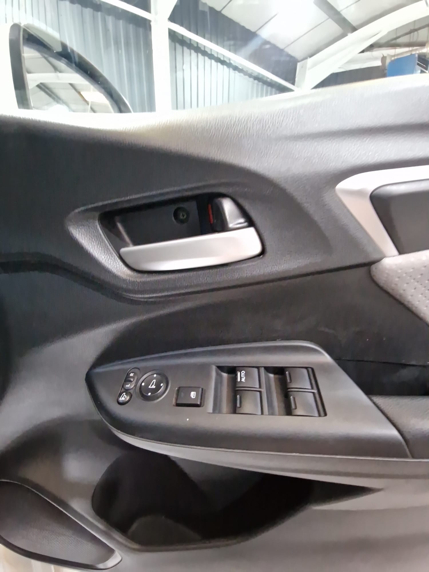 HONDA FIT - Image 9